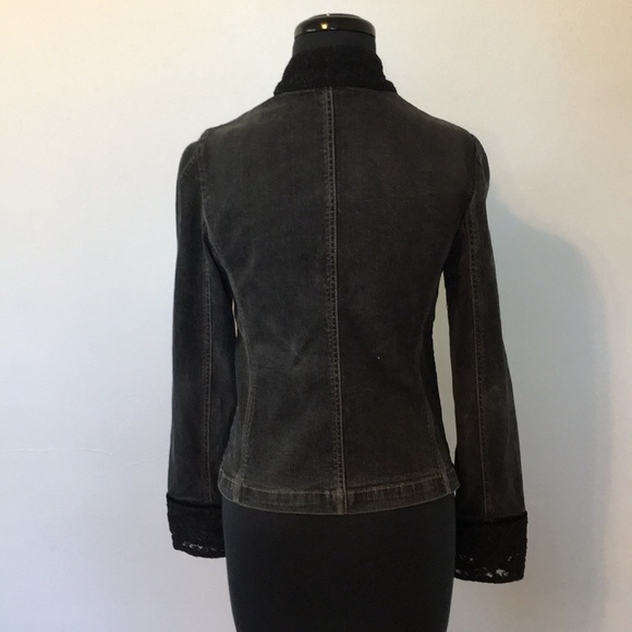 Express Black Jean Jacket With Lace Trim, 5/6 - Picture 3 of 10